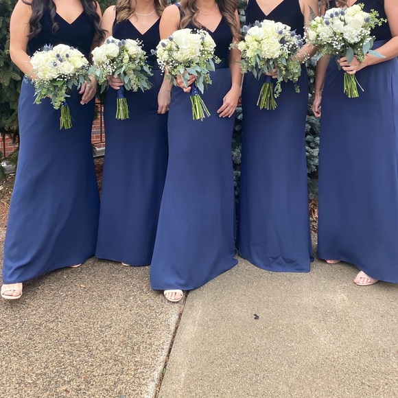 Vera Wang Dress - Picture 3 of 5